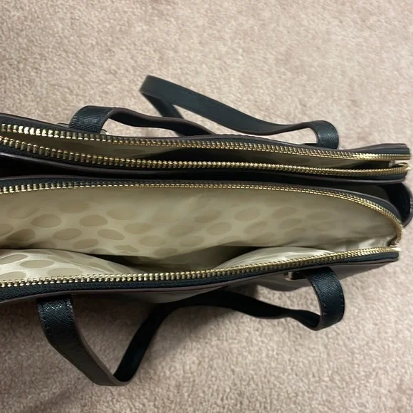 Black Kate Spade hand bag - Picture 3 of 4